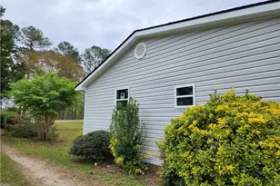 1601 Mlk Jr Blvd, Roseboro, NC 28382 - Photo 8