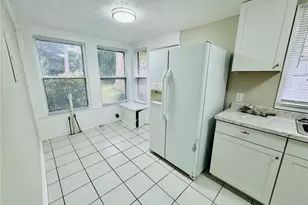 806 Caldwell St, Lumberton, NC 28358 - Photo 14