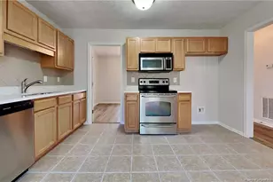 3430 Broomsgrove Dr, Fayetteville, NC 28306 - Photo 4