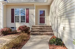610 Seymour St, Aberdeen, NC 28315 - Photo 2