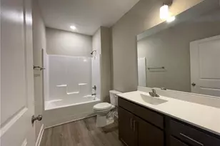 240 Gallery Dr, Spring Lake, NC 28390 - Photo 6