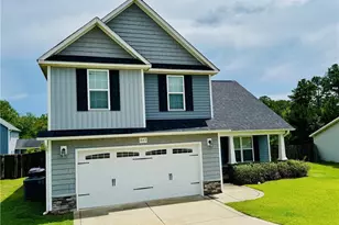 843 Screech Owl Dr, Hope Mills, NC 28348 - Photo 1