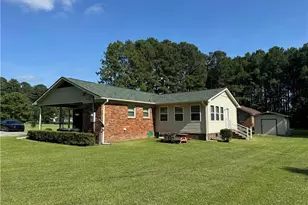 1426 Red Springs Rd, Raeford, NC 28376 - Photo 8
