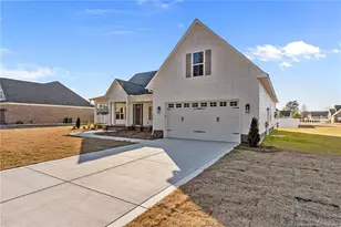 315 Baymeadow Bnd, Lumberton, NC 28358 - Photo 2
