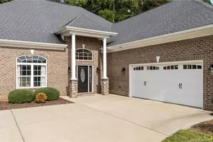 105 Waterfall Ln, Sanford, NC 27330 - Photo 4