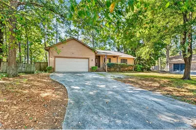 5821 Badin Court, Fayetteville, NC 28314 - Photo 2