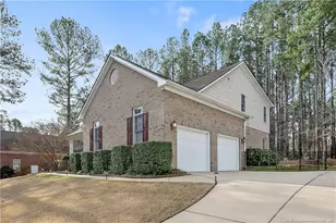 61 Fountain Park Cir, Spring Lake, NC 28390 - Photo 2