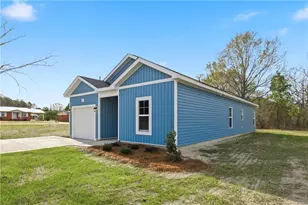 1515 McBryde Lake Rd, Raeford, NC 28376 - Photo 2