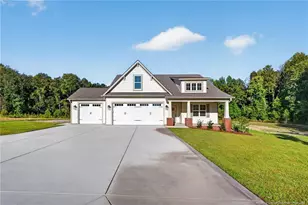203 Boyce Ct, Sanford, NC 27332 - Photo 2