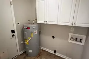 563 Alleghany Rd, Fayetteville, NC 28304 - Photo 6