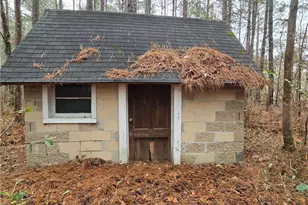 488 Green St, Parkton, NC 28371 - Photo 6