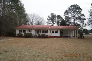 256 Chesters Rd, Roseboro, NC 28382 - Photo 1