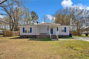 518 Inverary Dr, Raeford, NC 28376 - Photo 1