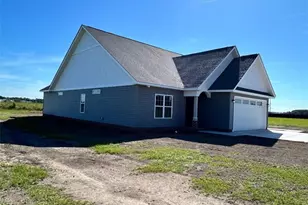 144 Tupelo Ln, Pembroke, NC 28372 - Photo 2