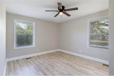 1002 Able Street, Elizabethtown, NC 28337 - Photo 16