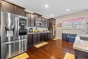 2914 Cragburn Pl, Fayetteville, NC 28306 - Photo 10