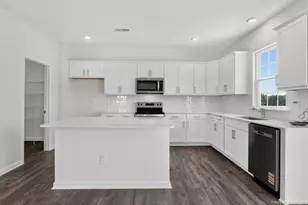 706 Lazy Elm Ln, Aberdeen, NC 28315 - Photo 8