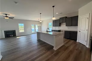 193 Seaford Ln, Aberdeen, NC 28315 - Photo 2