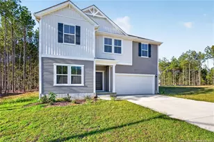 172 Phoenix Dr, Bunnlevel, NC 28323 - Photo 2