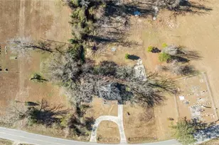 1737 W Carthage Rd, Lumberton, NC 28360 - Photo 12
