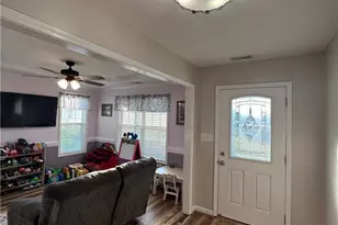 5616 Royal Pines Cir, Wade, NC 28395 - Photo 4