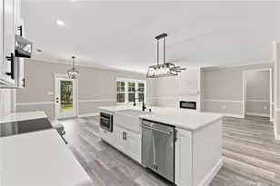 26820 Peach Orchard Rd, Wagram, NC 28396 - Photo 16