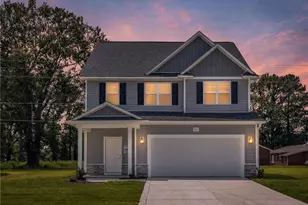4312 Kirkhill Ct, Wade, NC 28395 - Photo 2