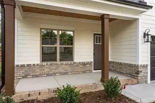 118 Ellington St, Fayetteville, NC 28305 - Photo 2