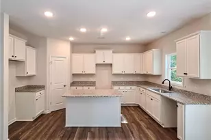 385 Appaloosa Dr, Spring Lake, NC 28390 - Photo 10