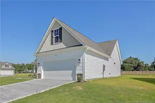 4311 Kirkhill Ct, Wade, NC 28395 - Photo 4