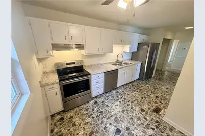 1009 Louisburg Place, Fayetteville, NC 28311 - Photo 10