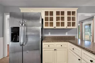7030 Trevor Ln, Fayetteville, NC 28314 - Photo 14