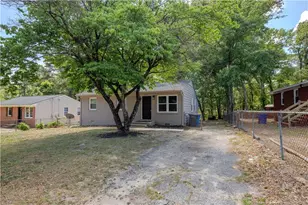 819 Isley St, Fayetteville, NC 28305 - Photo 1