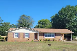952 Kaywood Dr, Fayetteville, NC 28311 - Photo 1