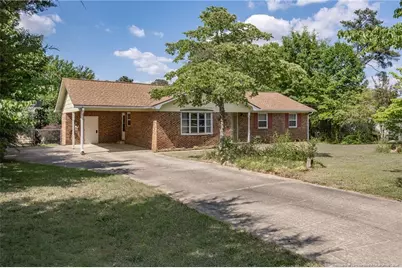 605 Dandridge Drive, Fayetteville, NC 28303 - Photo 2
