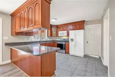 2107 Pinewood Terrace, Fayetteville, NC 28304 - Photo 12