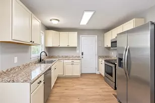 4438 Wellington Dr, Fayetteville, NC 28314 - Photo 6