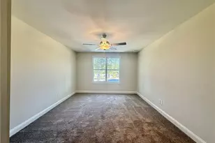 1046 White Plains Dr, Fayetteville, NC 28312 - Photo 18