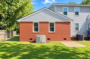 1905 White St, Fayetteville, NC 28305 - Photo 16