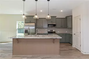 404 Gleneagles Ct, Fayetteville, NC 28311 - Photo 8