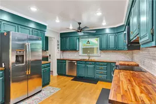 403 Oxford Rd, Lumberton, NC 28358 - Photo 10