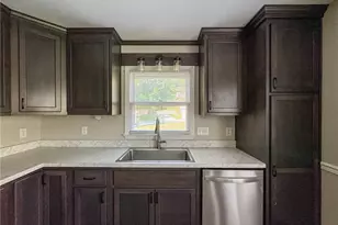 2582 Gotts Ln, Fayetteville, NC 28306 - Photo 8