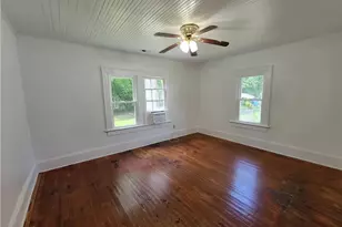 519 Edwards St, Fayetteville, NC 28301 - Photo 10
