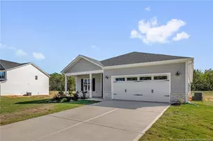 365 Thorntons Creek Dr, Erwin, NC 28376 - Photo 6