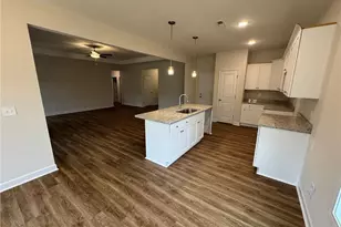 201 Ashley Hts Dr Lot 40, Aberdeen, NC 28315 - Photo 4