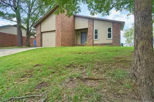 6941 Melbourne Dr, Fayetteville, NC 28314 - Photo 4