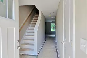413 Jefferson Dr, Fayetteville, NC 28304 - Photo 2