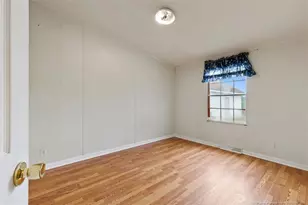 403 Old Kingsdale Rd, Lumberton, NC 28358 - Photo 20