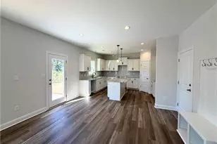 324 Brickendon Ln, Raeford, NC 28376 - Photo 2