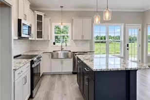 4745 Slew Dr, Hope Mills, NC 28348 - Photo 10